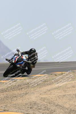 media/May-14-2023-SoCal Trackdays (Sun) [[024eb53b40]]/Turn 12 (1145am)/